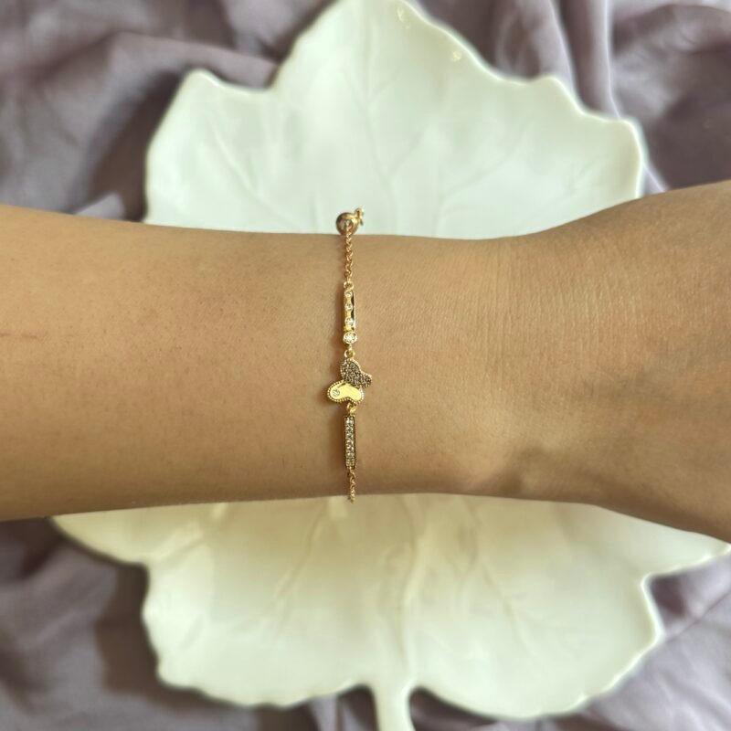 Minimalist 18-Carat Gold-Plated Adjustable Bracelet