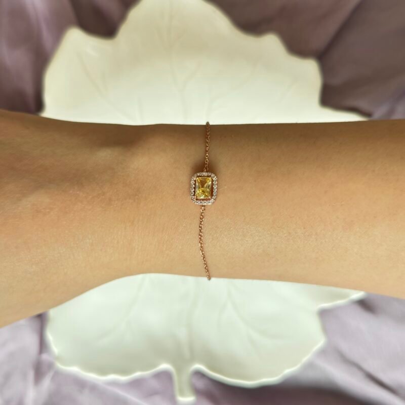 Elegant Adjustable 18-Carat Gold-Plated Bracelet in three different colours