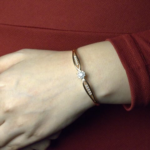 Handcrafted Perfection in Every Kada Bracelet