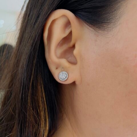 Timeless elegance with silver-plated daily earrings