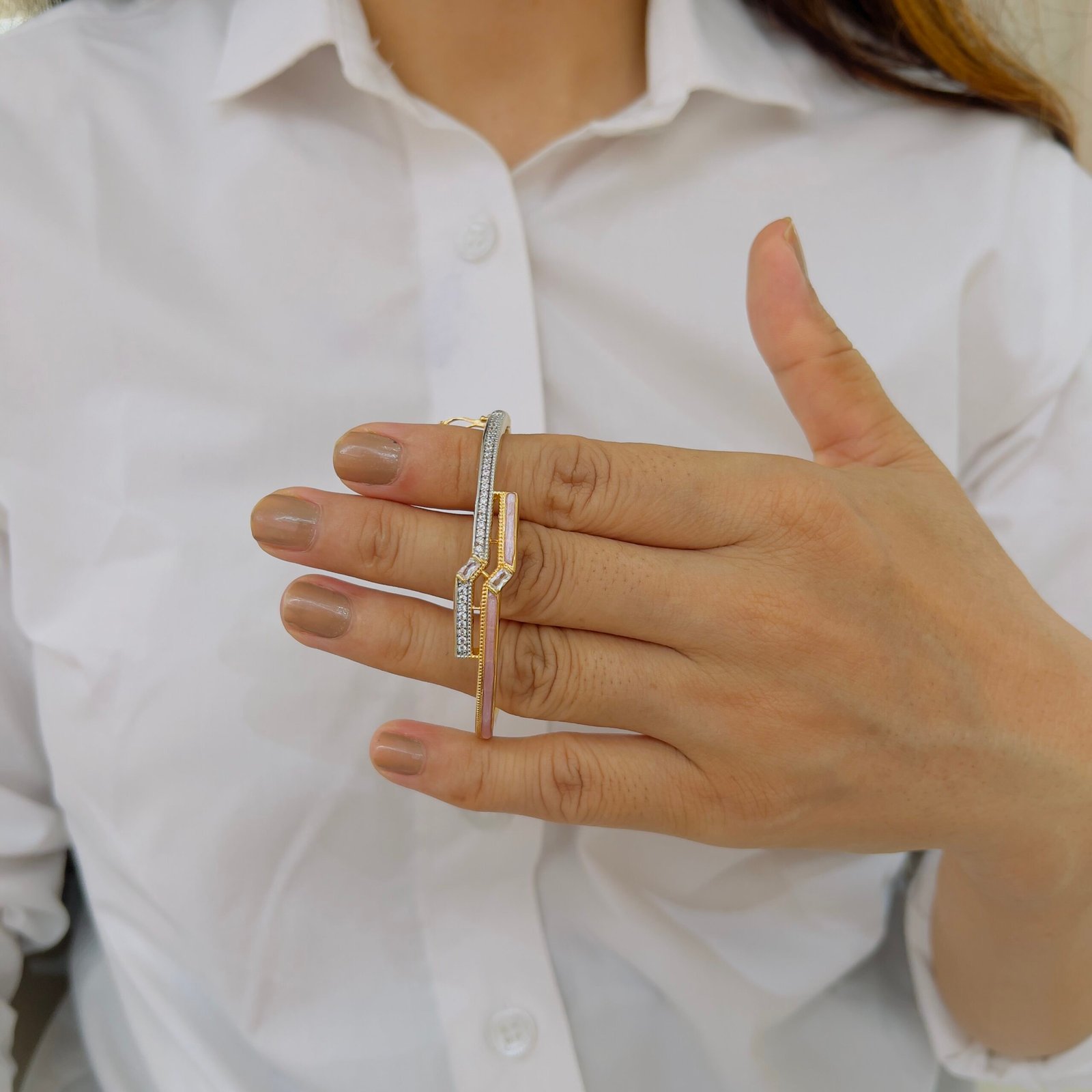 Stylish kada bracelet balancing elegance with everyday durability - Image 2