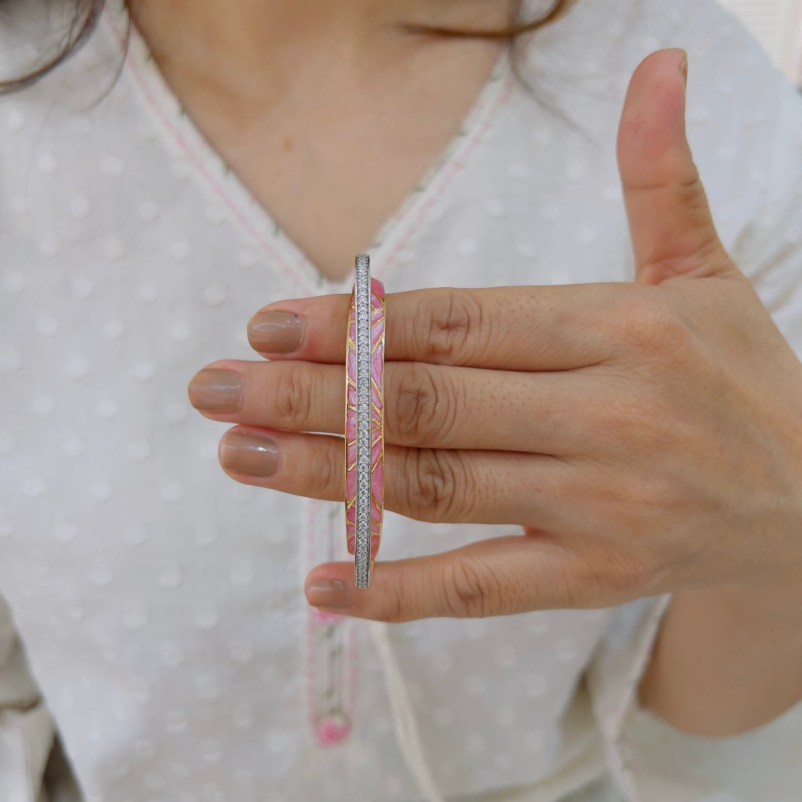 Classic kada bracelet crafted for elegance in modern lifestyles - Image 2