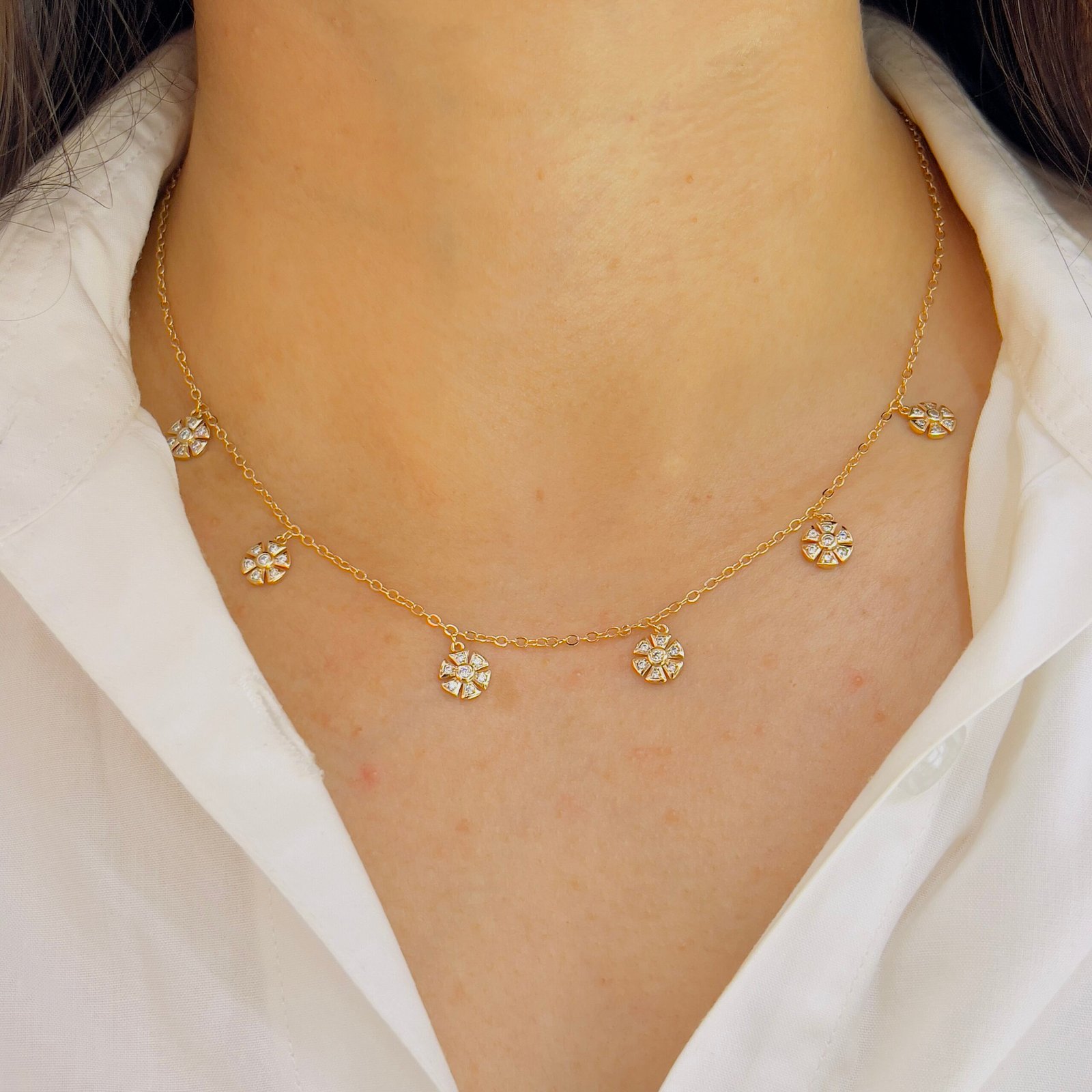 Hand-Crafted Single Flower Chain, Perfect Daily Elegance