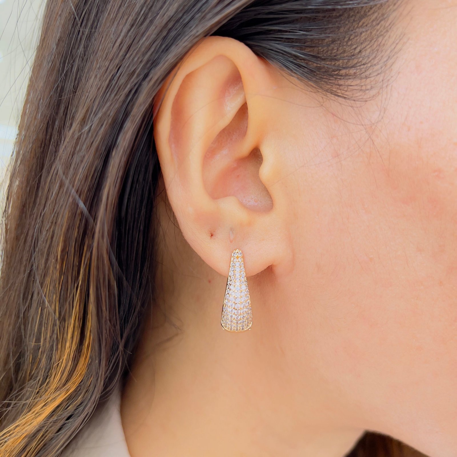 Lightweight 18k Gold Earrings Ideal for Work and Everyday Use