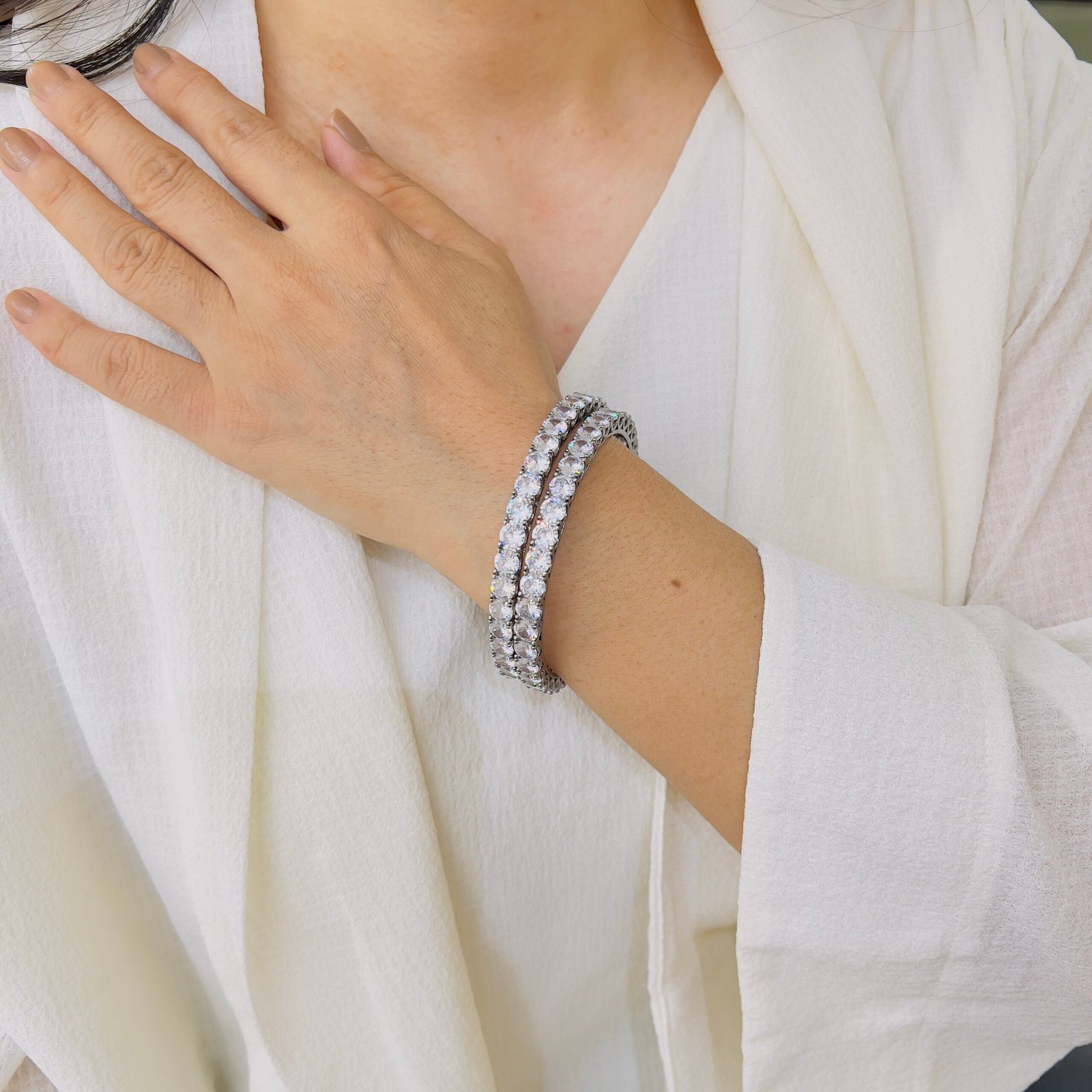 Sparkling Diamond Bangles for Effortless Everyday Elegance