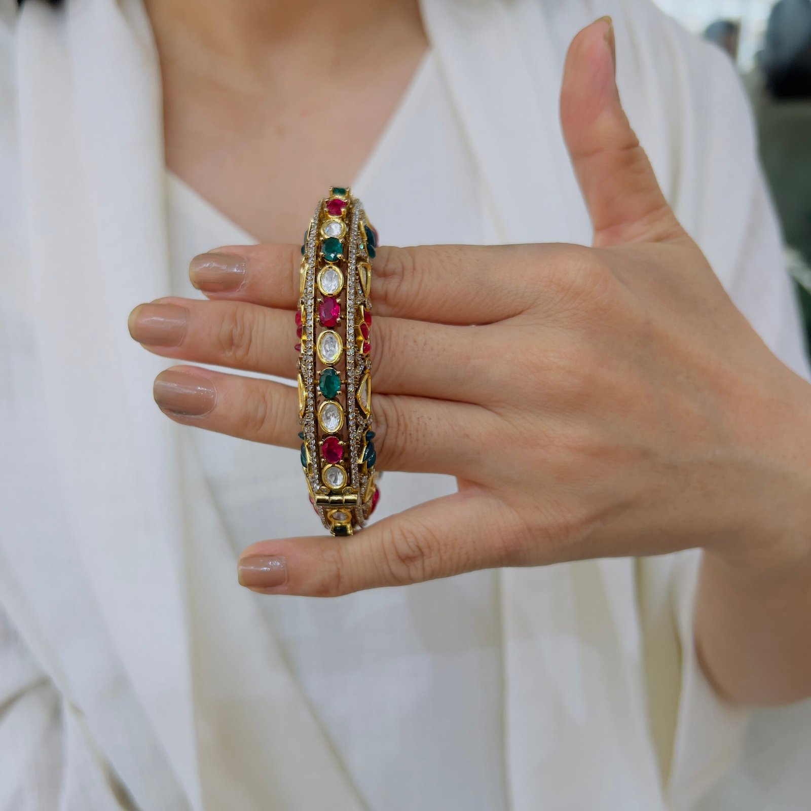 Timeless Style with 18k Gold-Plated Bangle - Image 3