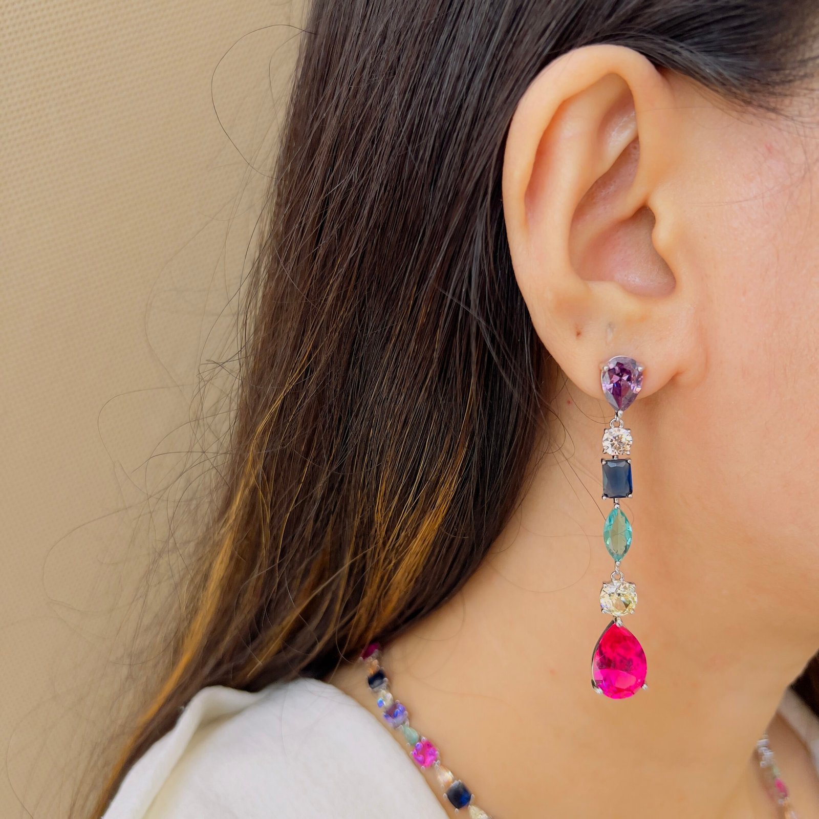 Elegant Multicolor Diamond Necklace & Earring Set for Timeless Glamour - Image 3