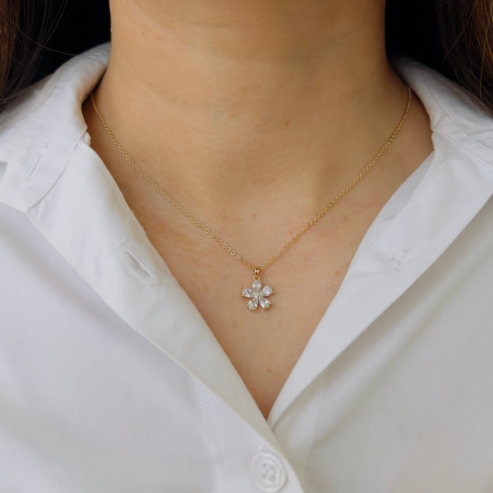 Delicate 18K Gold-Plated Flower Chain