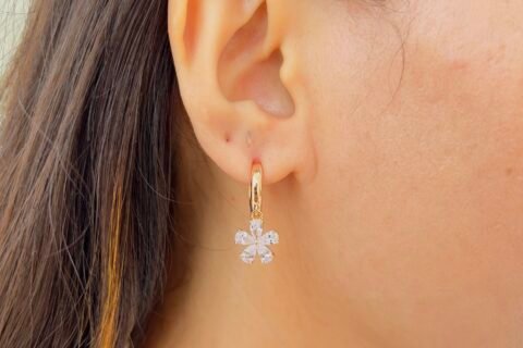 Delicate Single Flower Daily Earrings