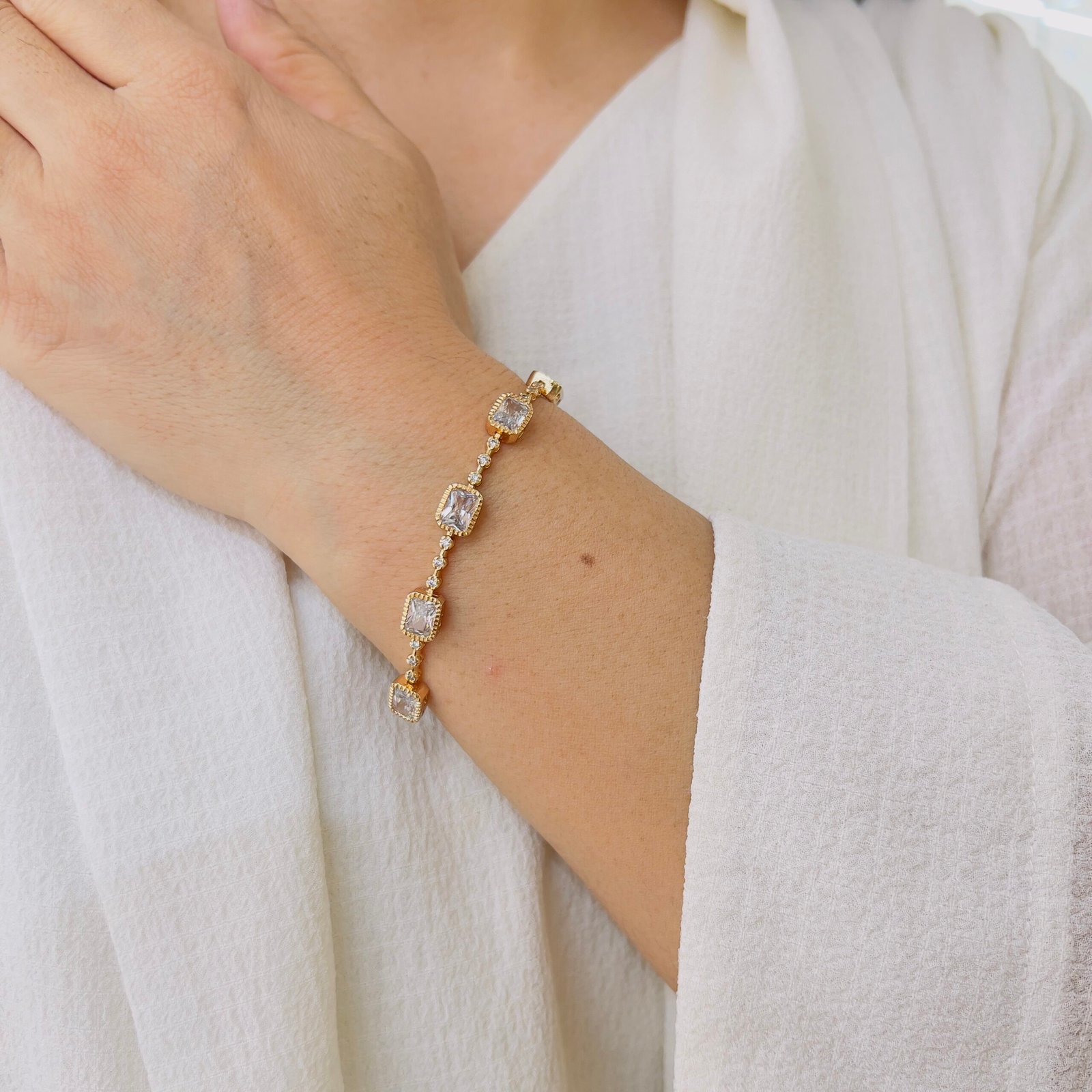Minimal Office Wear Statement Bracelet - Image 3