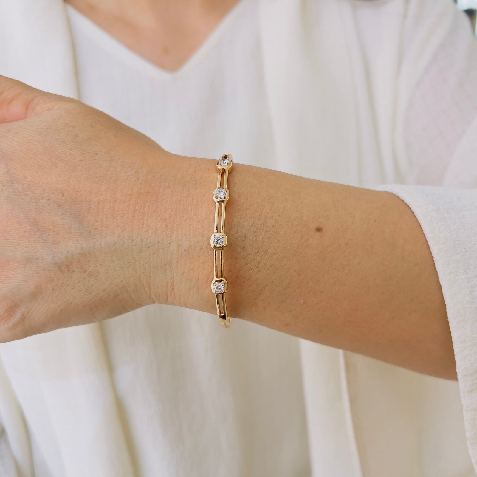 Elegant 18K Gold Plated Daily Bracelet - Image 2