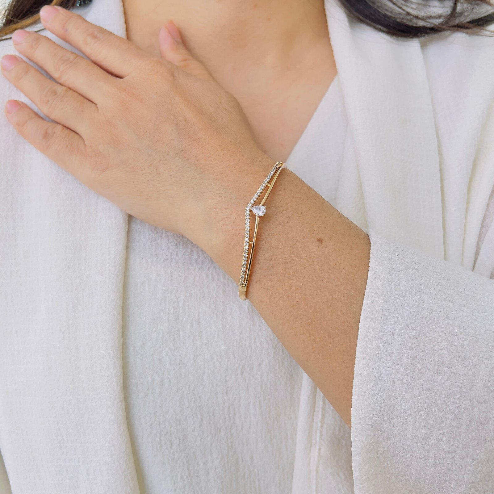 18K Gold Plated Bracelet Made for Daily Wear Styling