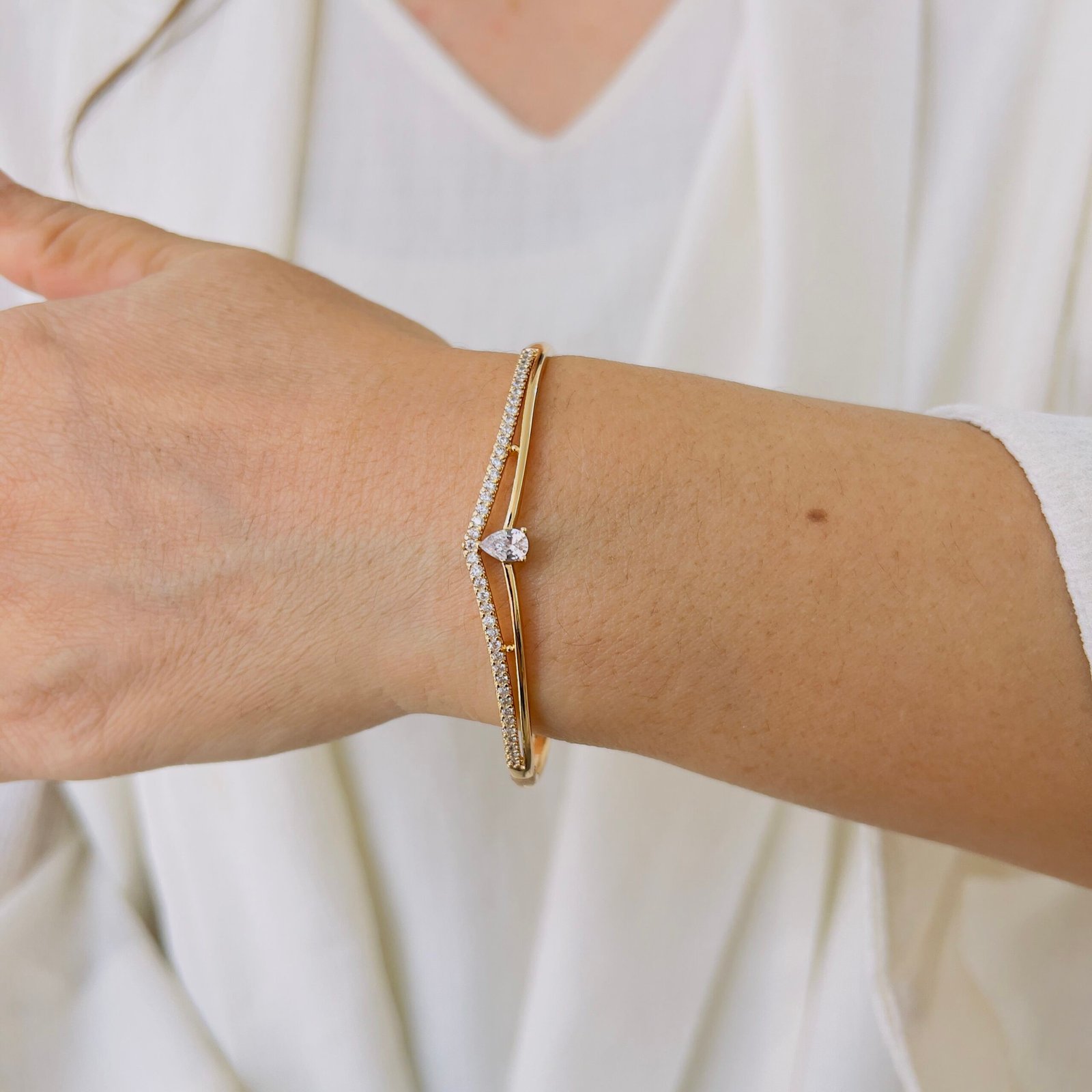 18K Gold Plated Bracelet Made for Daily Wear Styling - Image 2