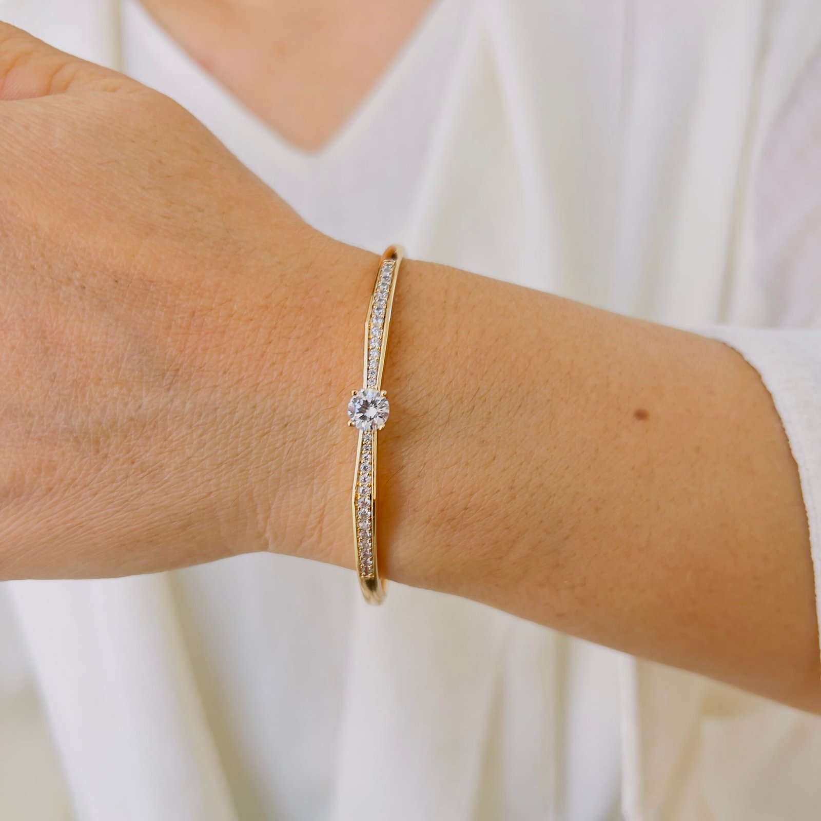 Everyday Essential 18K Gold Plated Kada Bracelet with Durability - Image 2