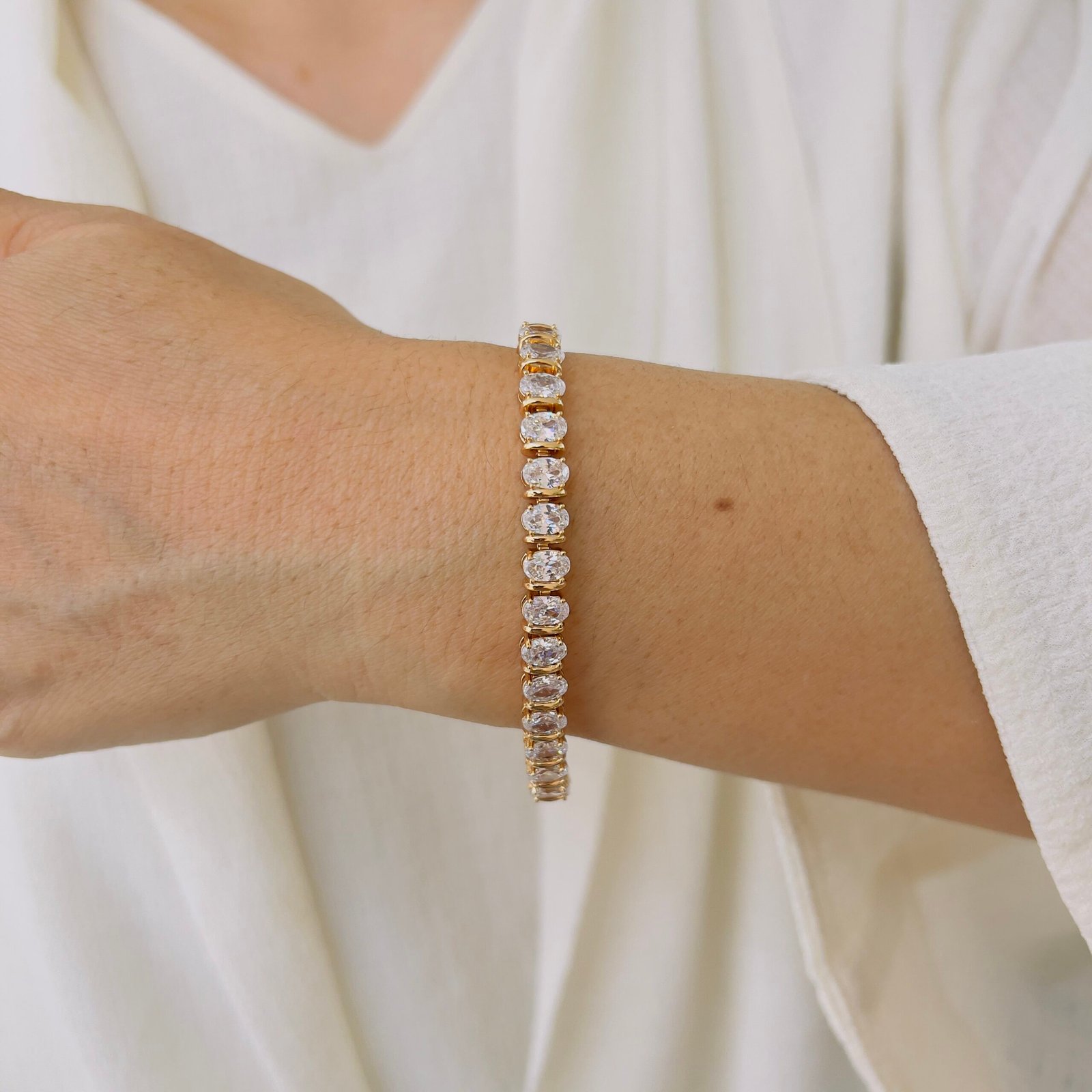 18K Gold Plated Minimal Bracelet for Daily Wear - Image 2