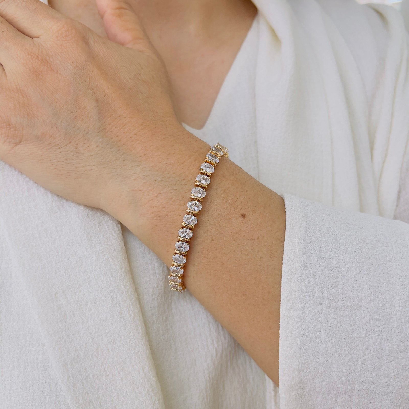 18K Gold Plated Minimal Bracelet for Daily Wear - Image 3