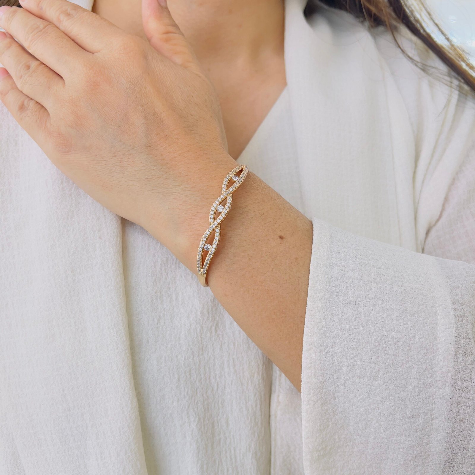 Classic 18K Gold Plated Bracelet with Long Lasting Finish