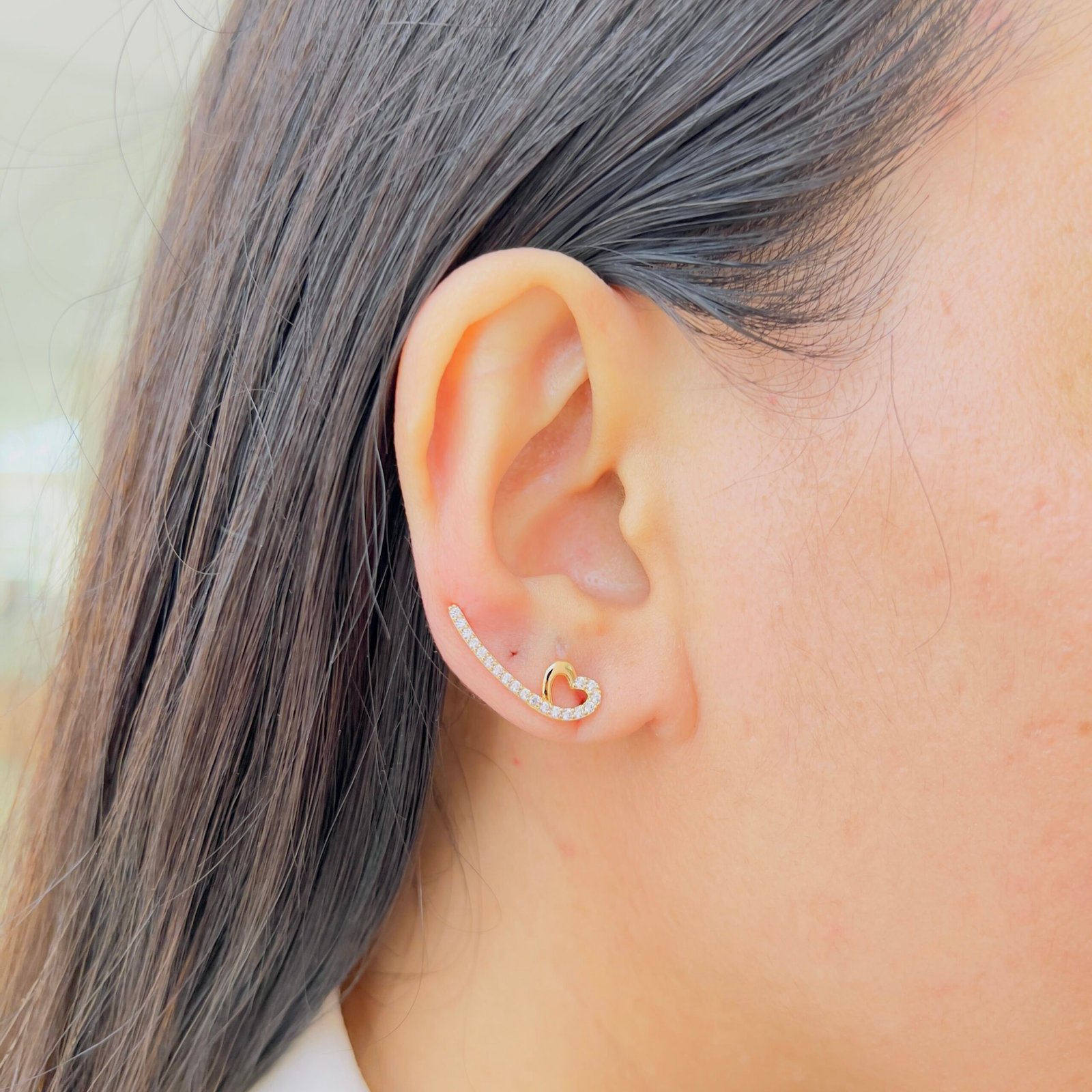 Elegant Heart-Shaped Diamond-Style Designer Earcuffs - Image 2