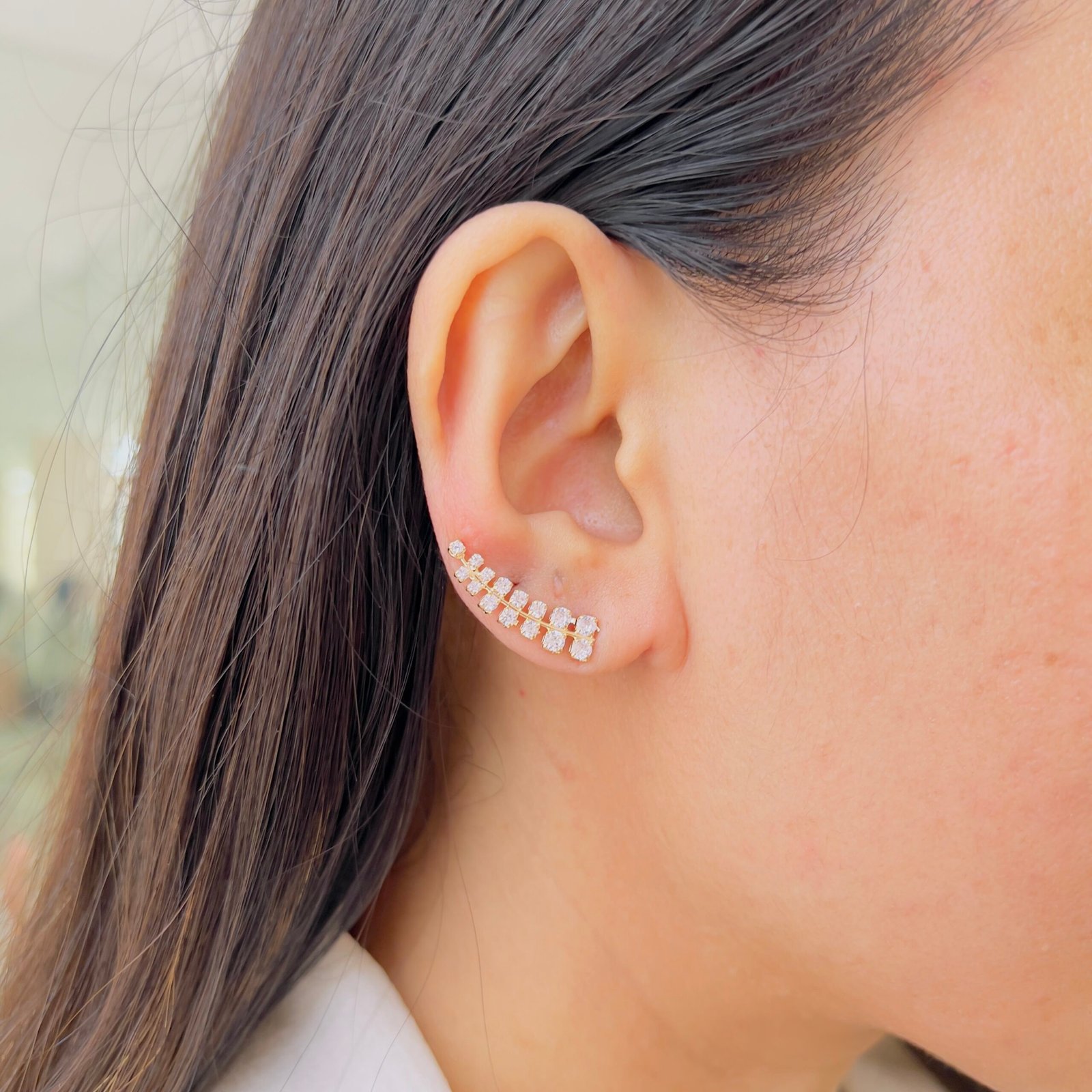 Timeless Designer Earcuffs with Elegant Sparkle