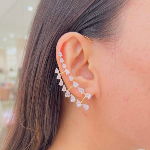 Artistic Curve Pattern Earcuffs