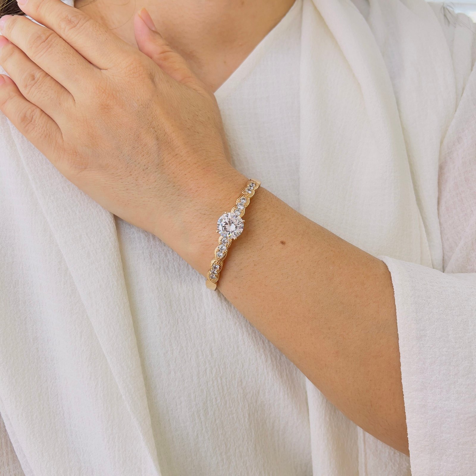 Elegant Fashion Bracelet