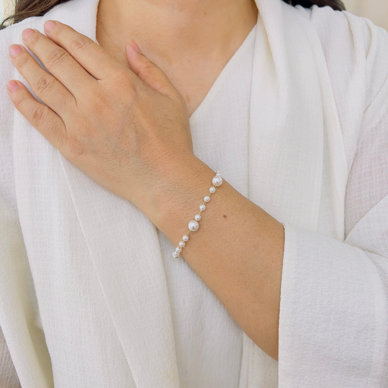 Classic Pearl Shine Daily Wear Bracelet - Image 3