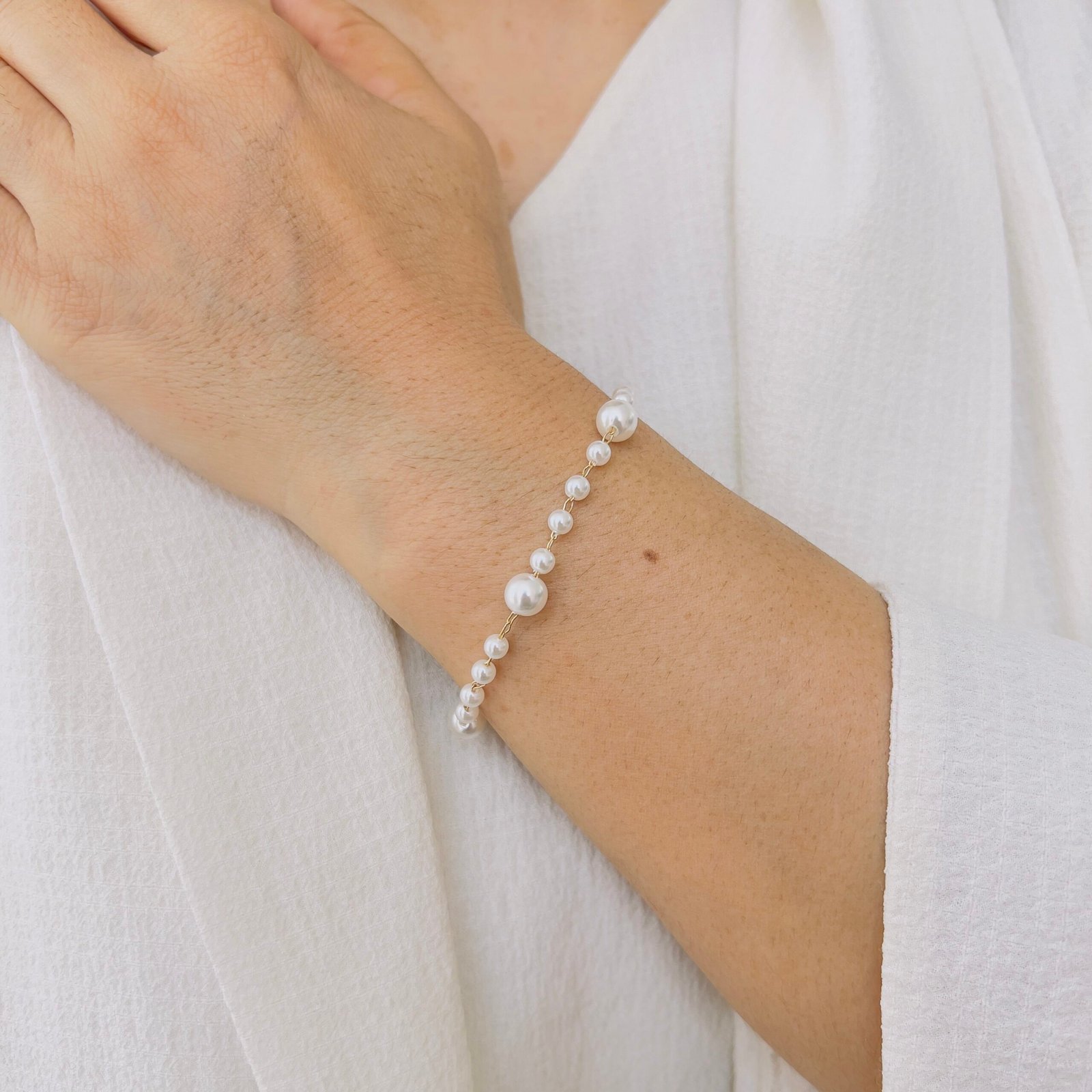 Classic Pearl Shine Daily Wear Bracelet