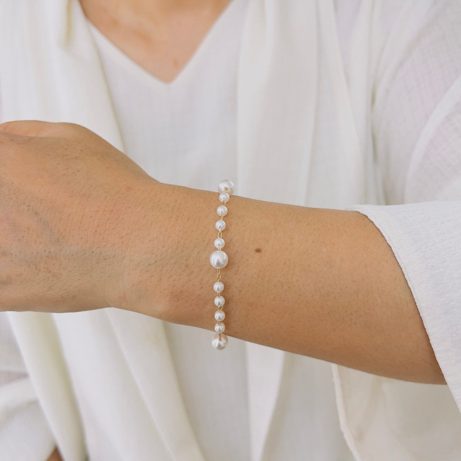 Classic Pearl Shine Daily Wear Bracelet - Image 2
