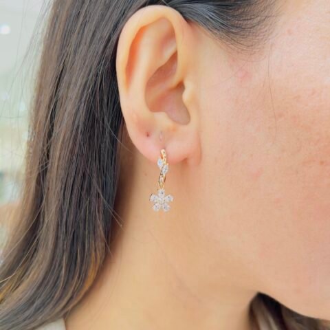 Lightweight Gold Plated Earrings For Comfortable Daily Styling