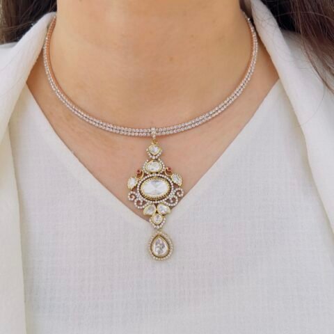 Regal Victorian Pendant Set