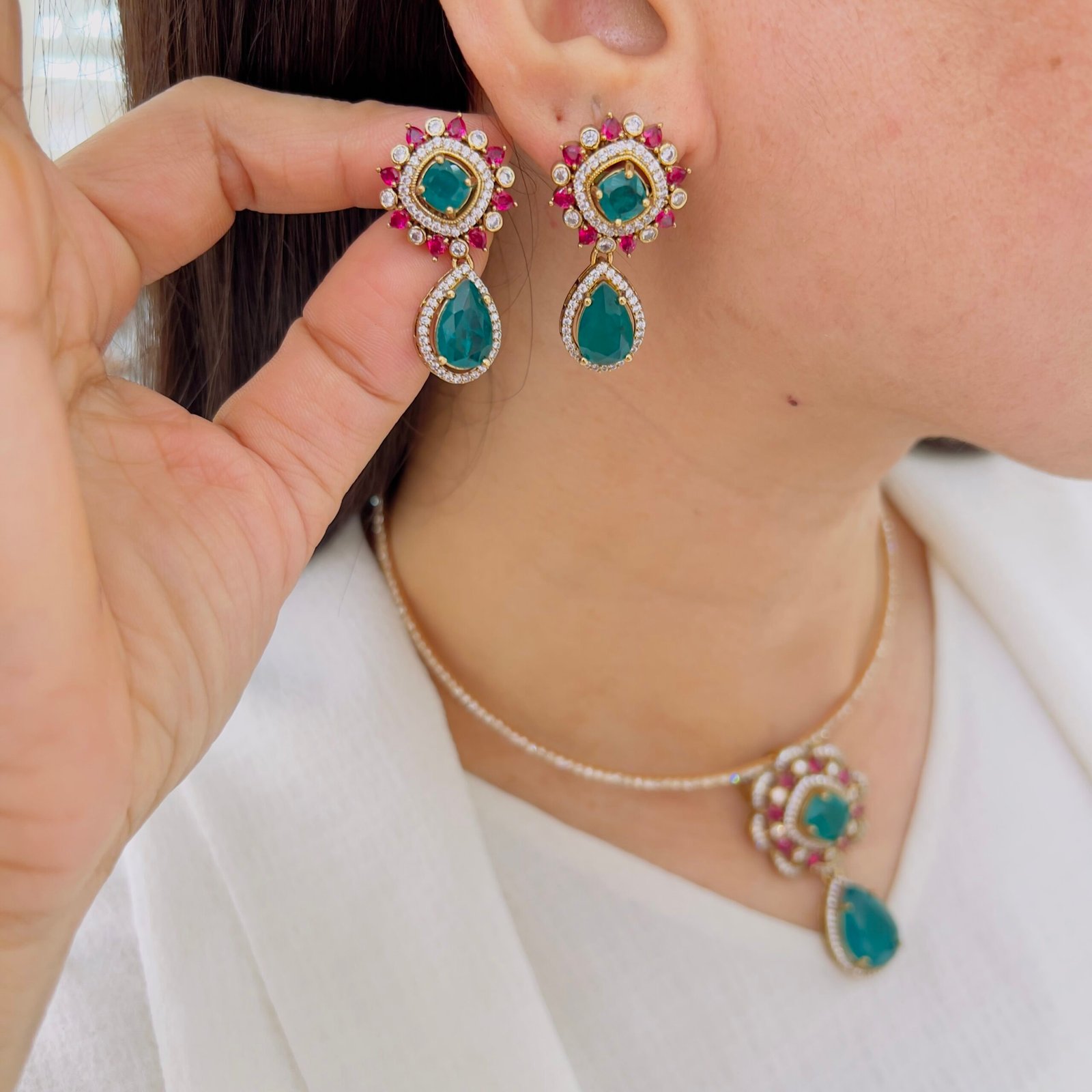 Victorian Dual-Tone Green Pendant Set - Image 5