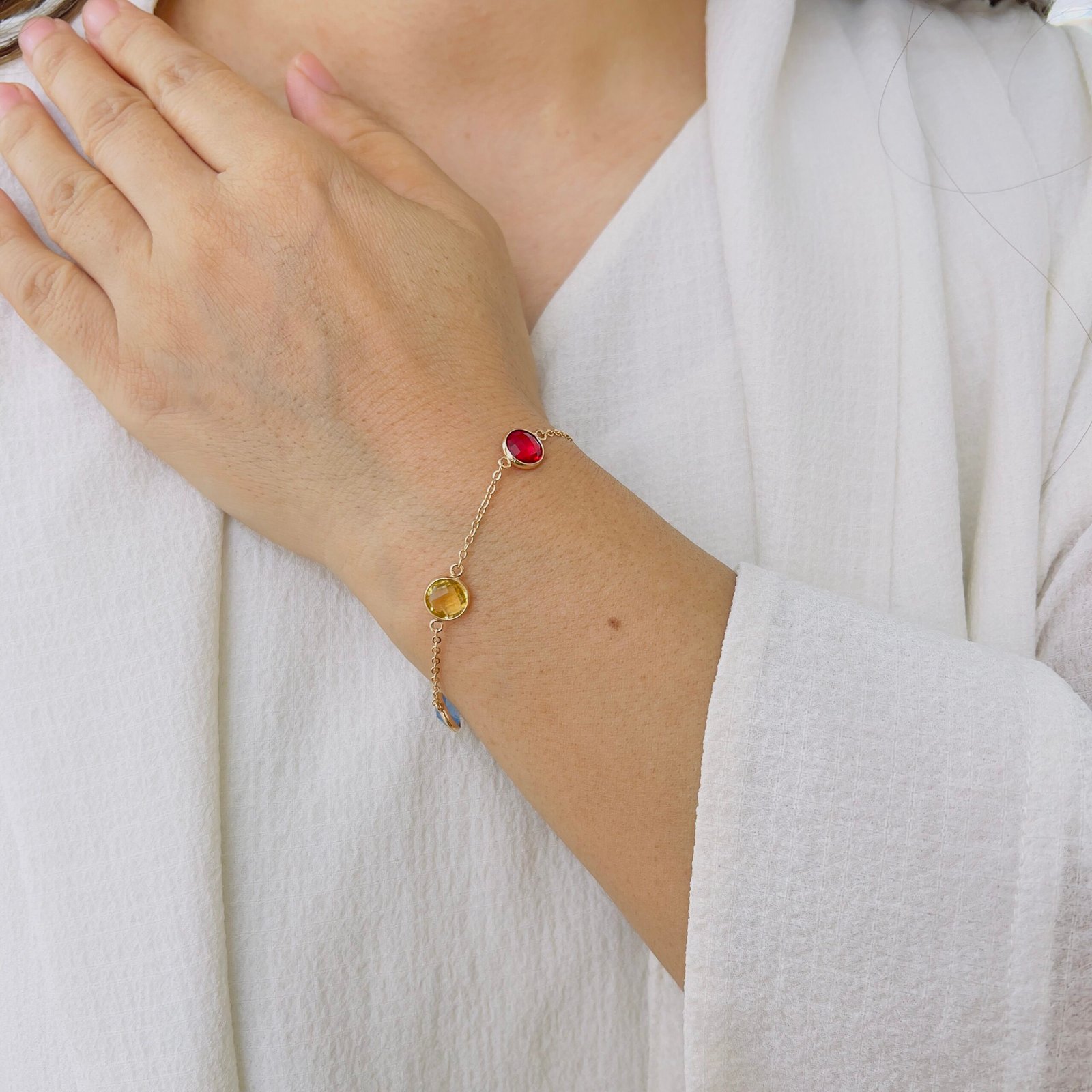 Elegant Multicolor Chain, Bracelet & Earrings Set - Image 3