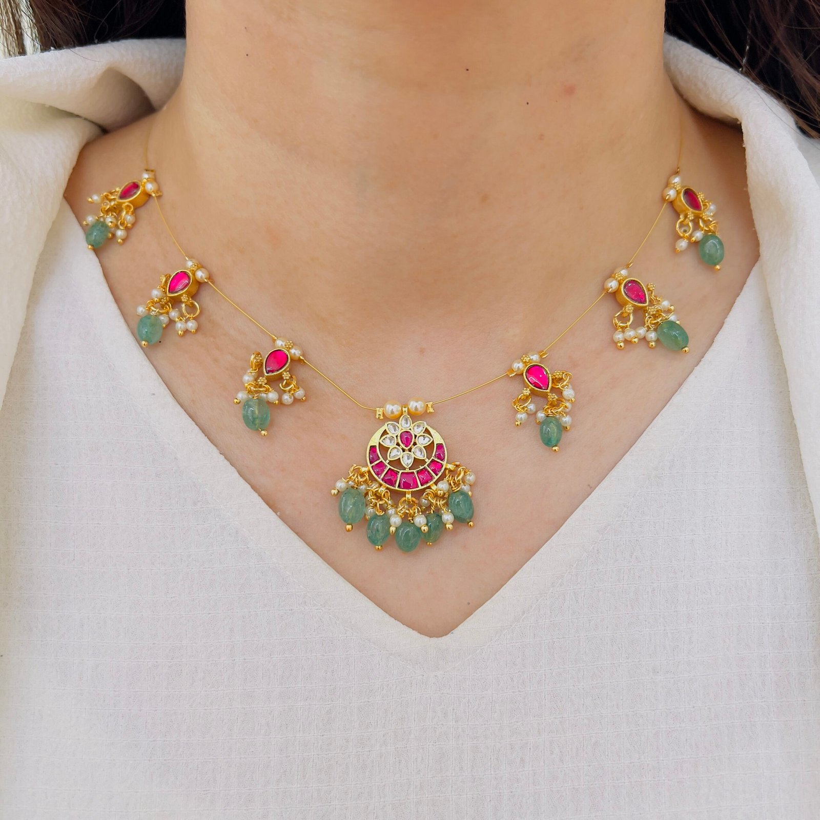 Floating Elegance Invisible Chain Necklace - Image 2