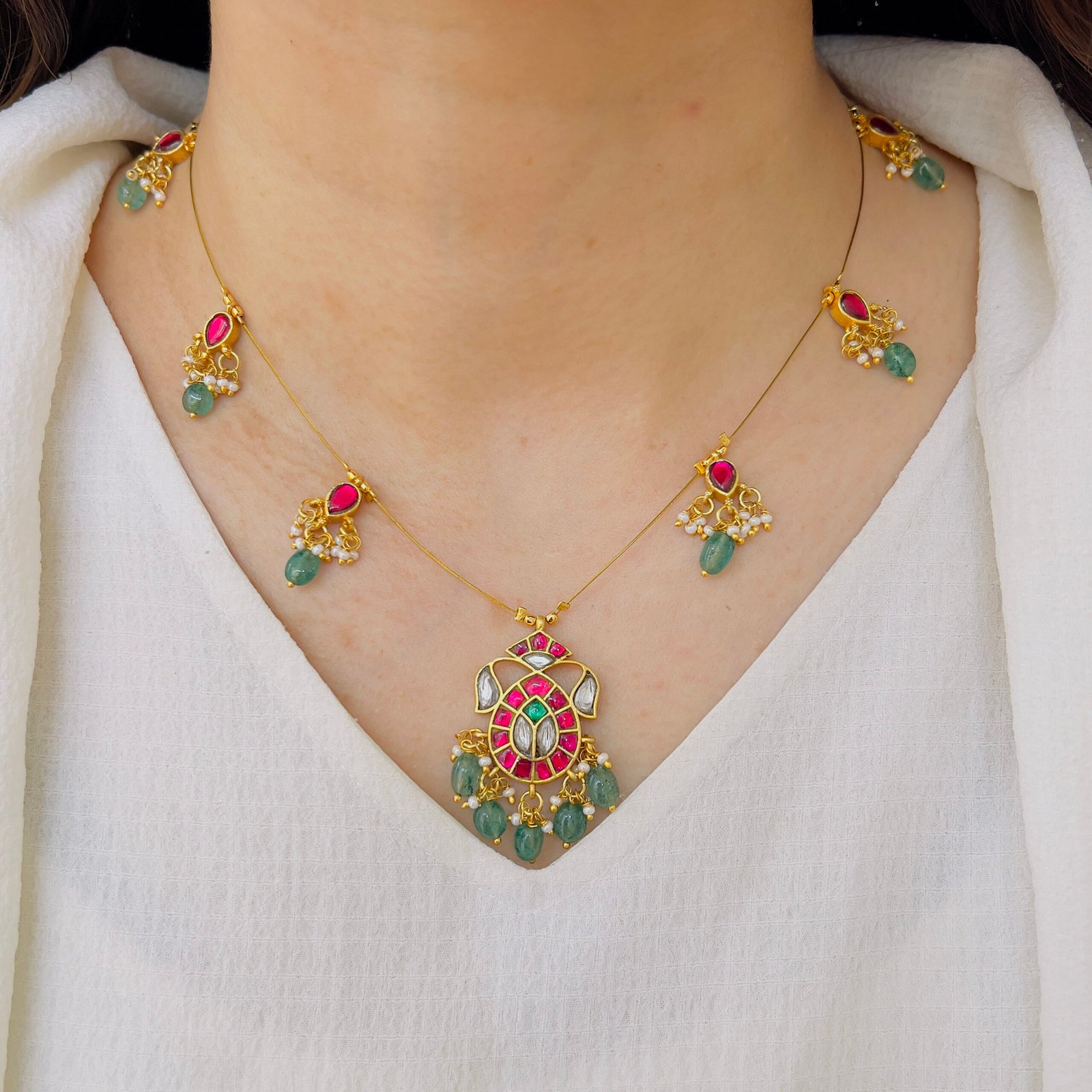 Floating Look Traditional Invisible Chain