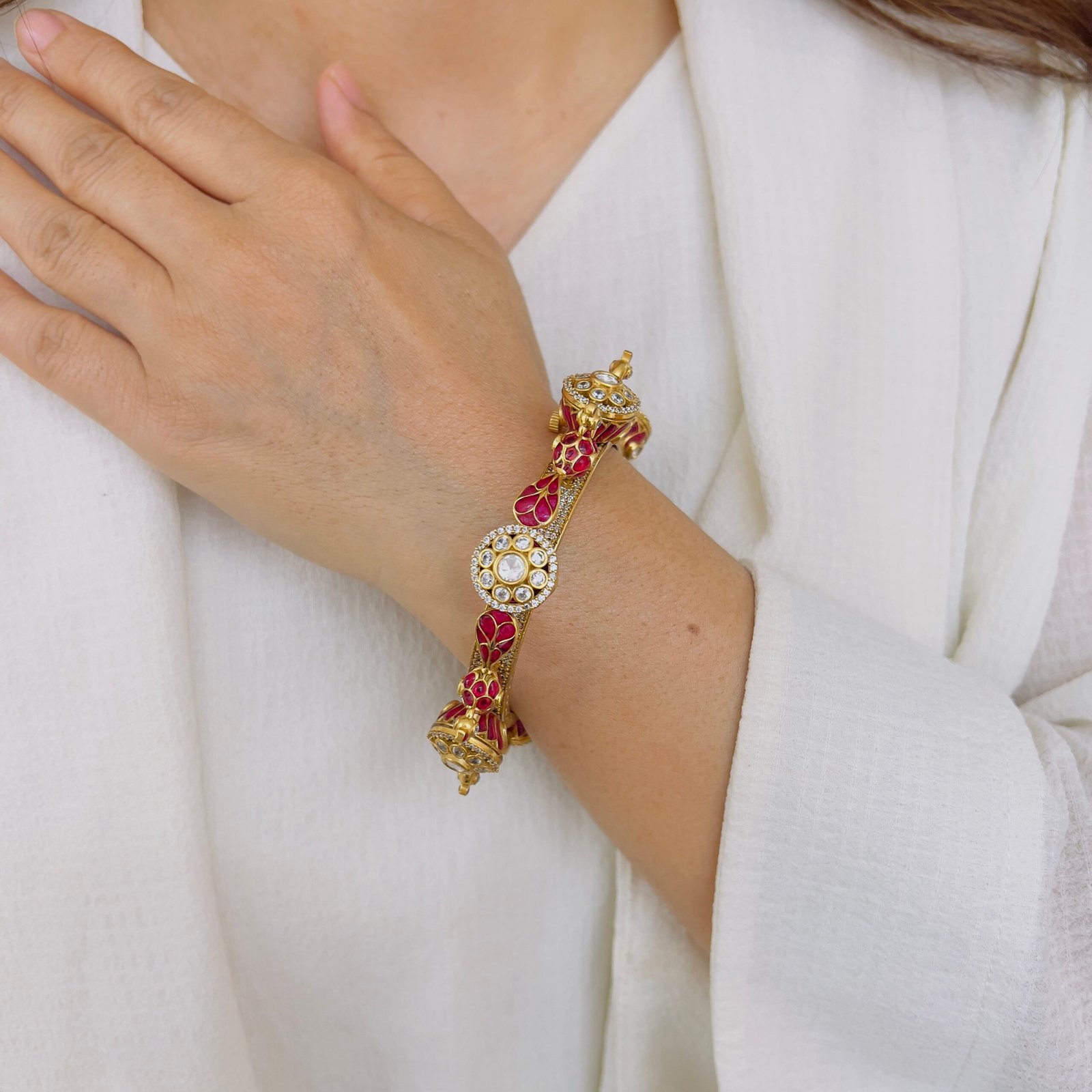 Victorian-Inspired Heritage Bangle with Classic Stone Detailing - Image 6
