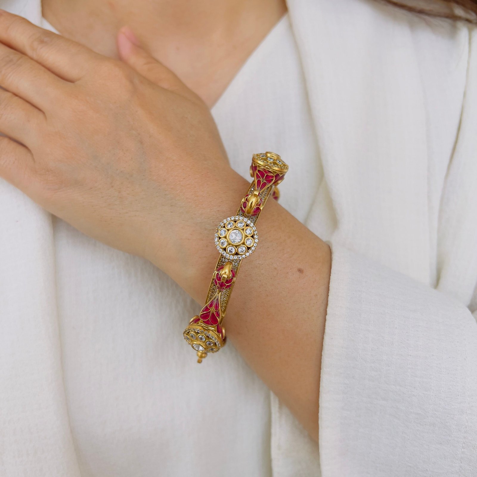 Victorian-Inspired Heritage Bangle with Classic Stone Detailing - Image 4