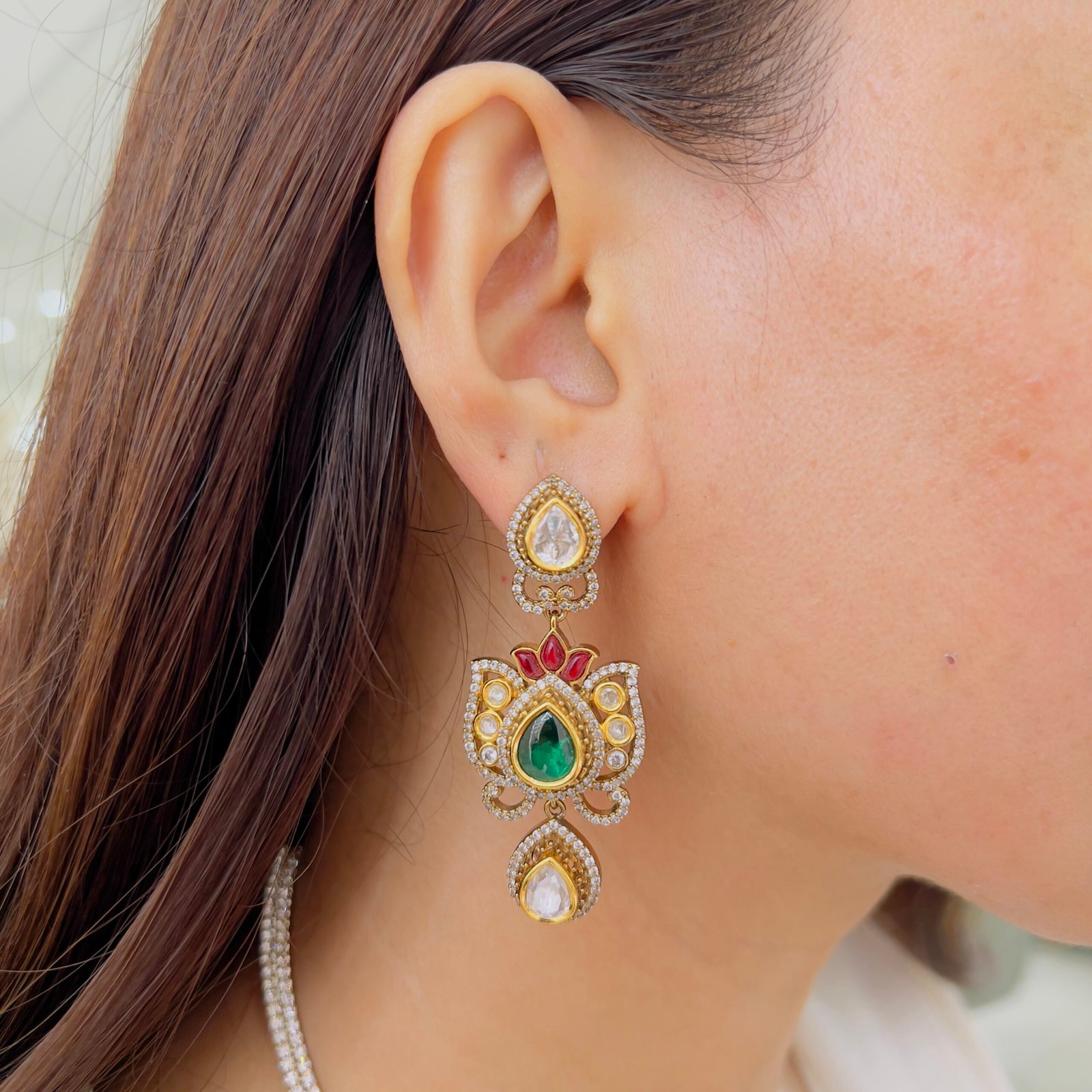 Royal Heritage Pendant Set - Image 3