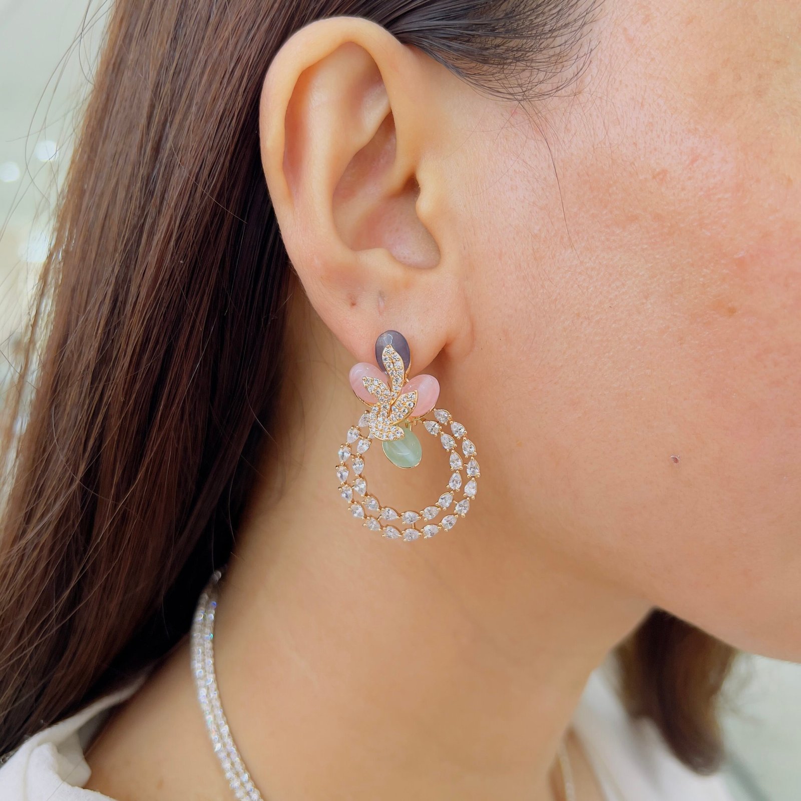 Royal Aura Diamond Pendant Set - Image 3