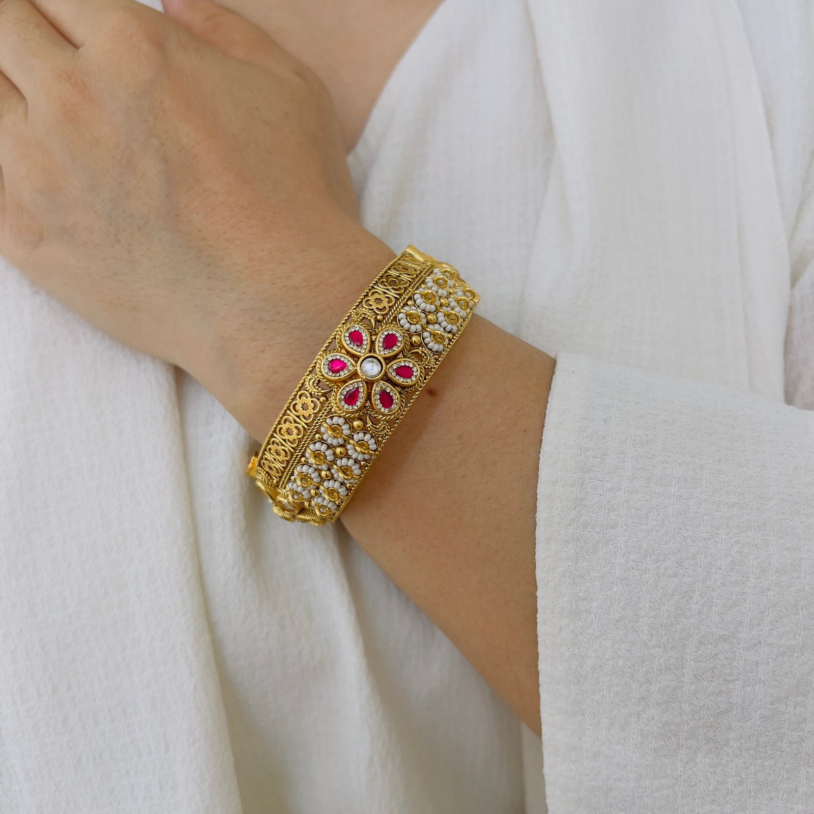 Royal Temple Bracelet with Elegant Stone Detailing - Image 2