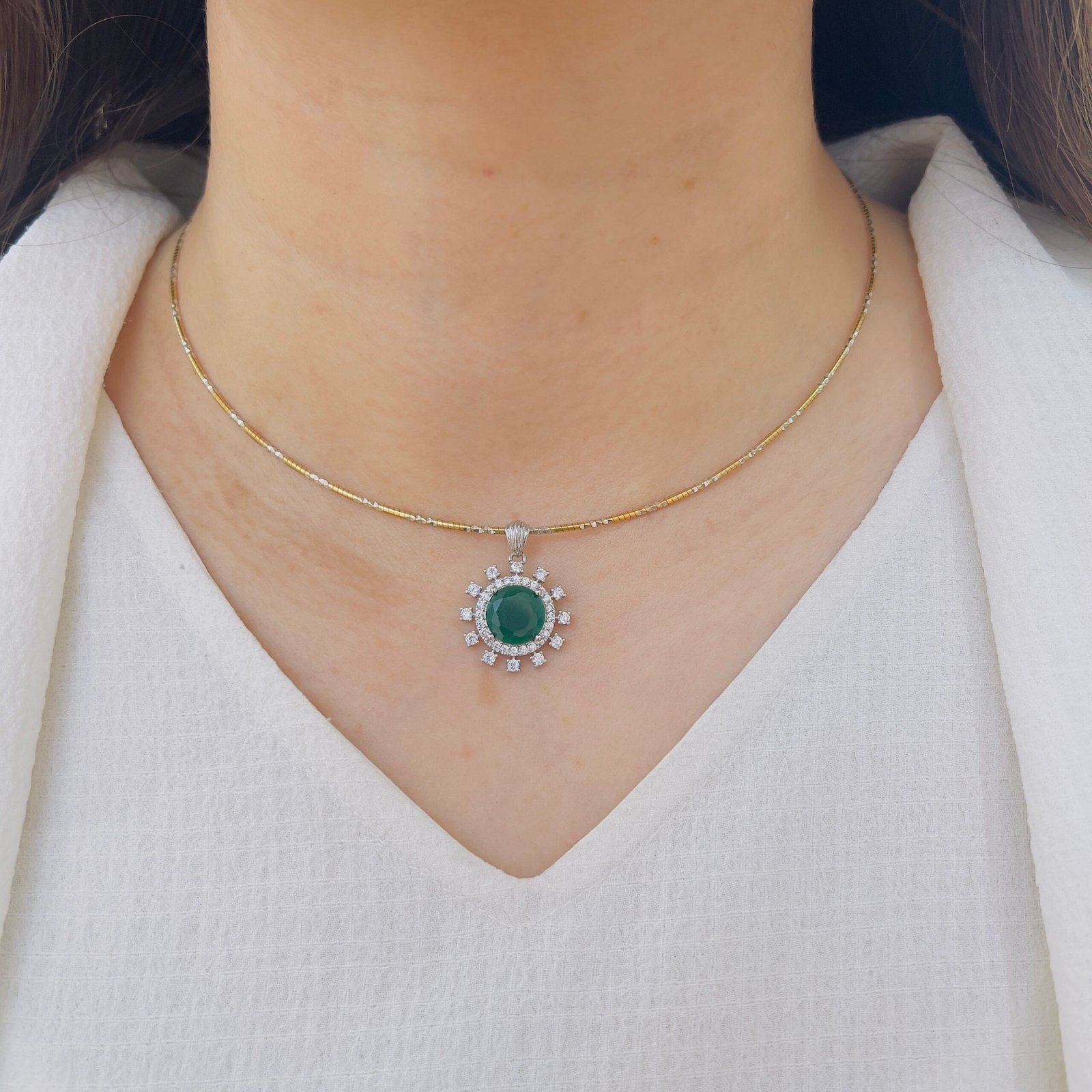 Graceful Pendant Set for Modern Styling