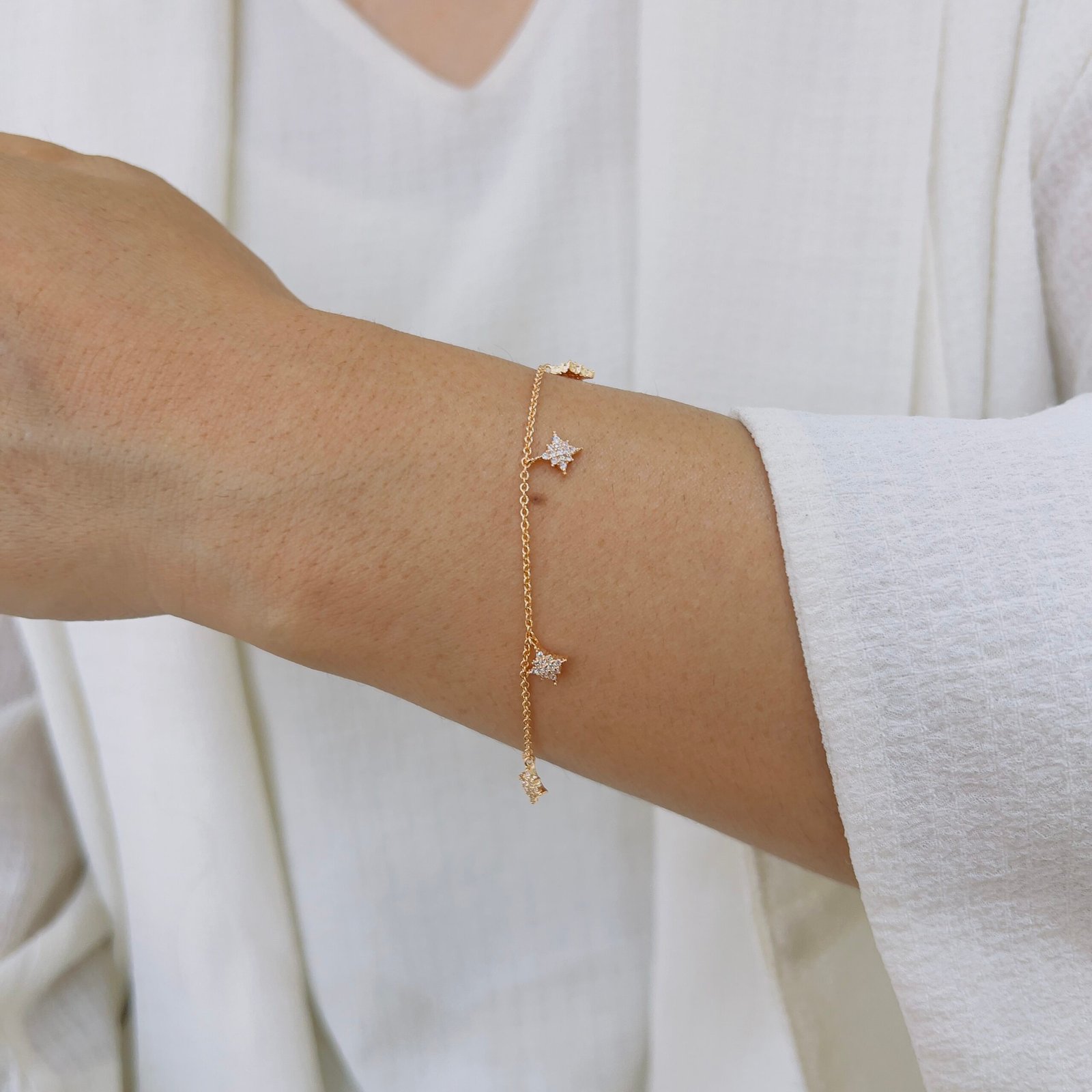 18K Gold Bracelet for Daily Style - Image 2