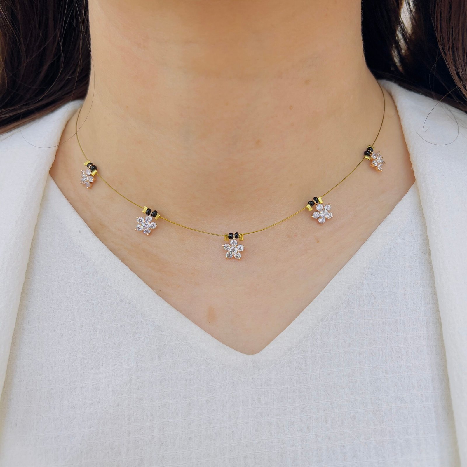 Floating Flower Design Chain Set