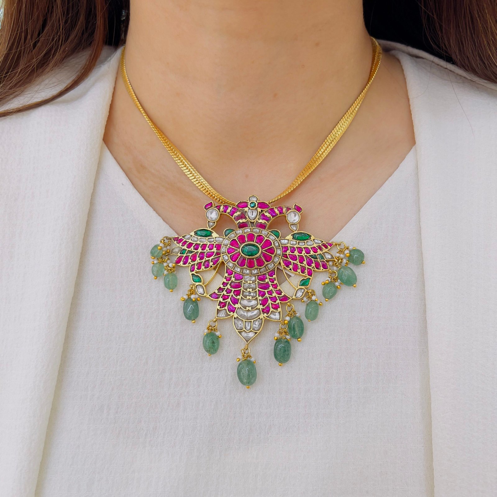 Elegant Jadau Pendant for Classic Looks