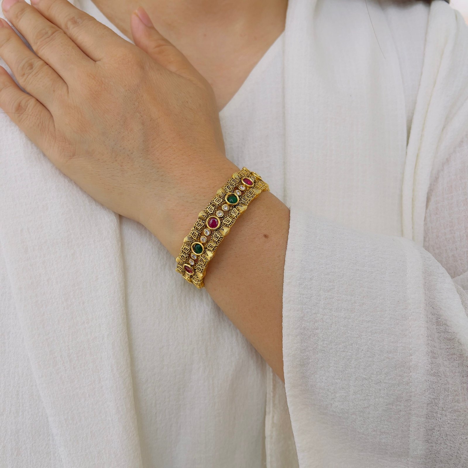 Heritage Temple Bangles with Classic Festive Look - Image 2