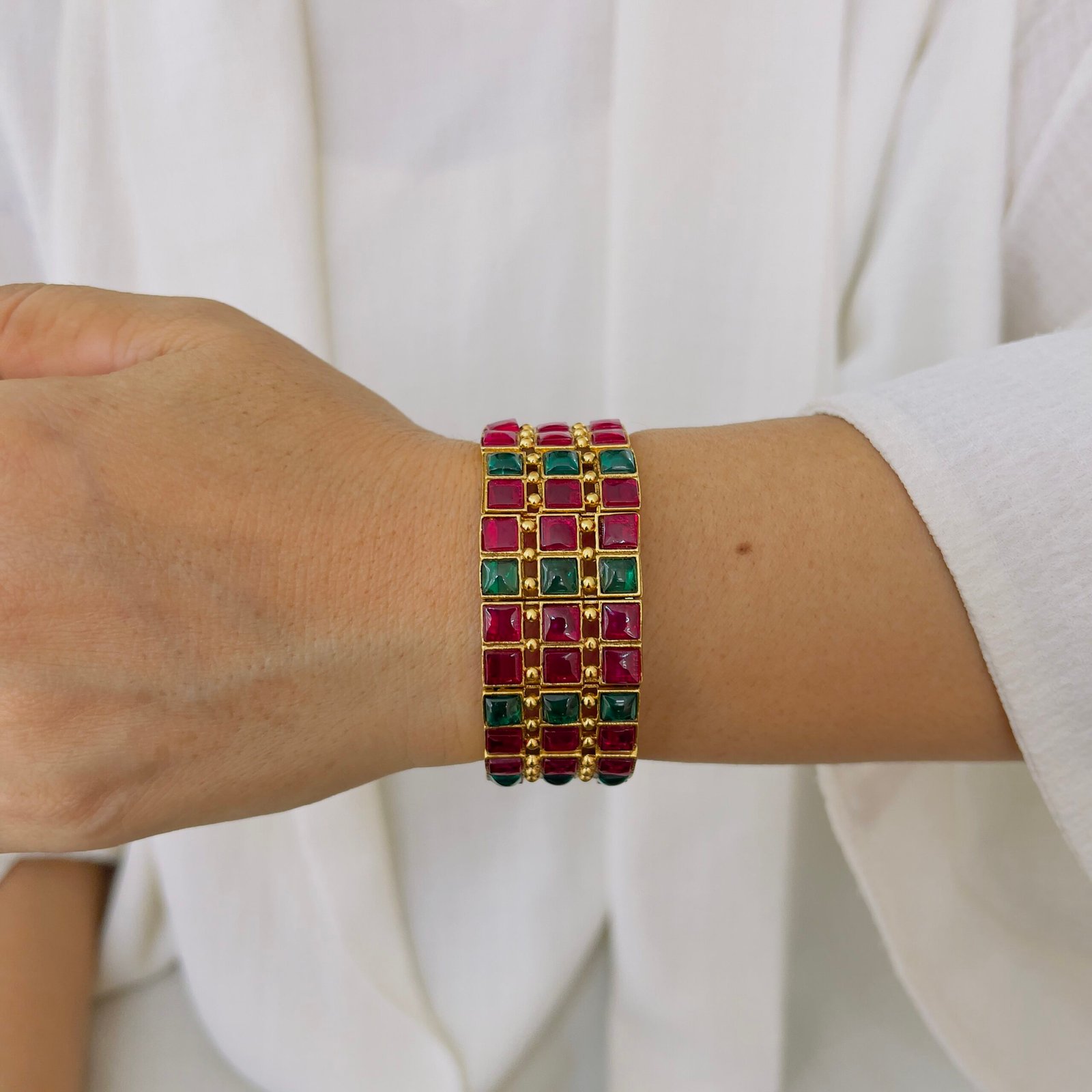 Heritage Inspired Temple Bangles for Festive Styling - Image 2