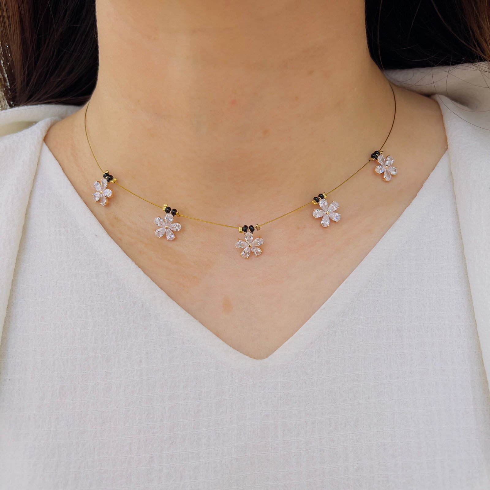Floral Invisible Diamond Chain Set – Effortless Elegance in Every Detail