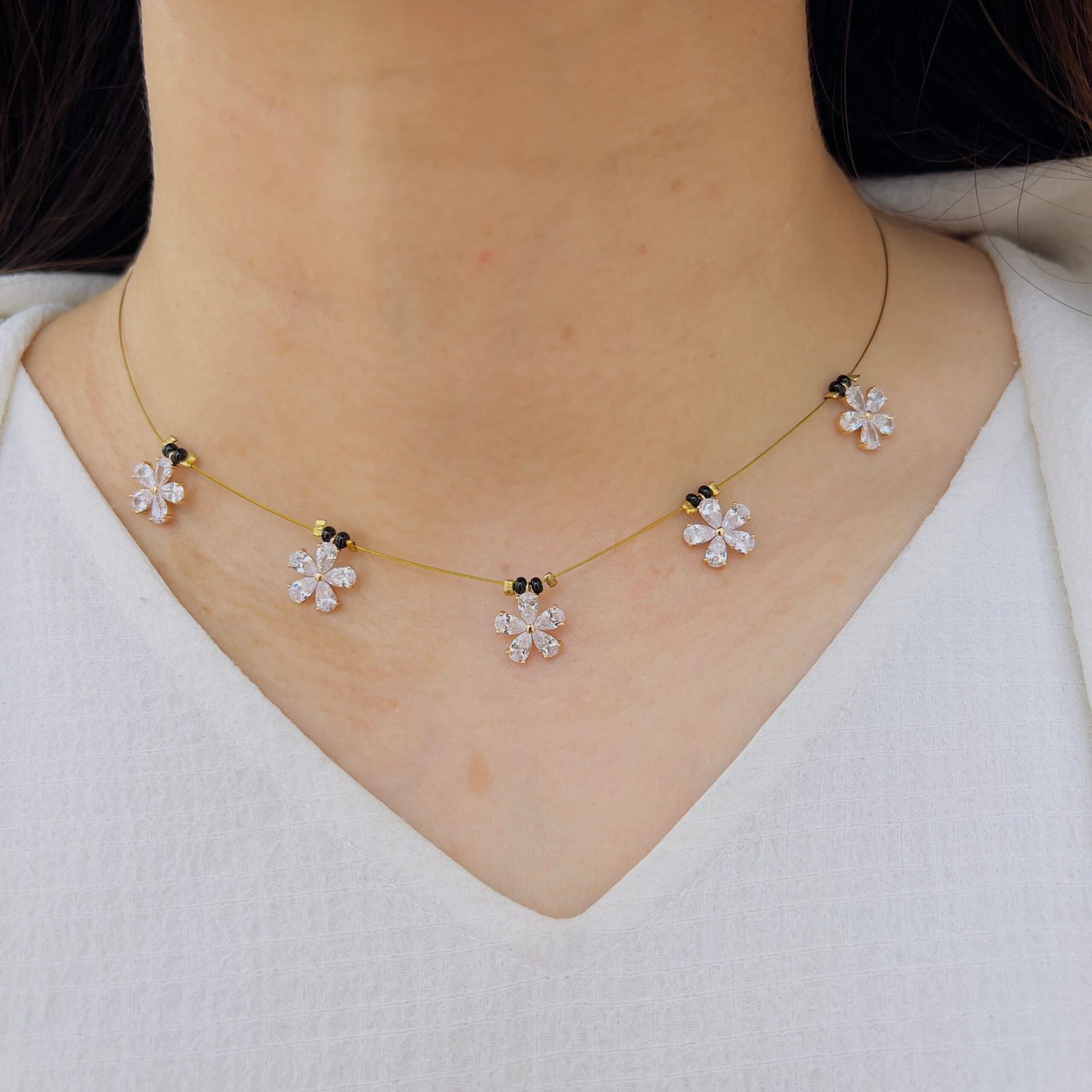 Floral Invisible Diamond Chain Set – Effortless Elegance in Every Detail - Image 2
