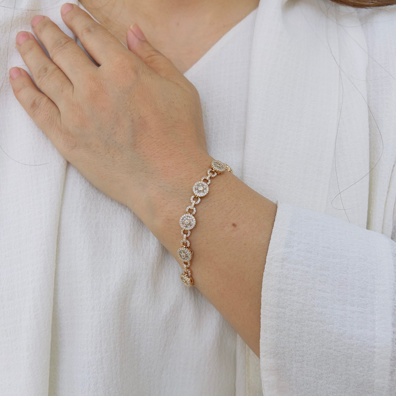 Minimal Gold Bracelet for Daily & Office Wear