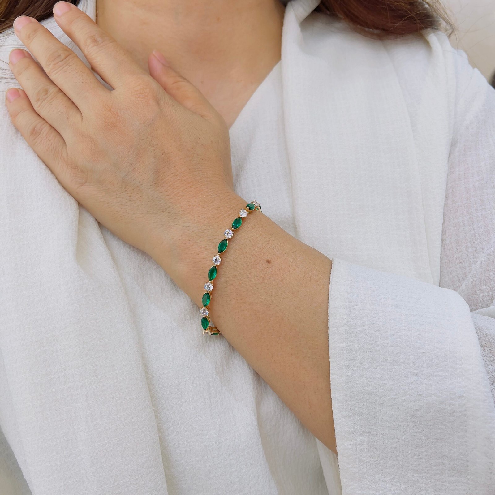 Simple. Stylish. Essential. - Image 3