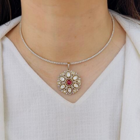 Old-World Grace Pendant Set